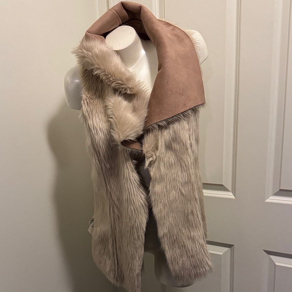 Armani Exchange interchangeable Faux Fur Vest in Cream and Tan